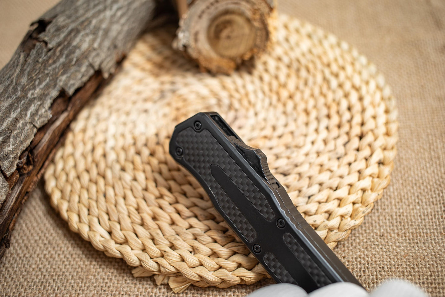 Premium Tactical EDC Knife – Carbon Fiber Handle, Razor Sharp 3Cr13 Steel, Fast Action Knife