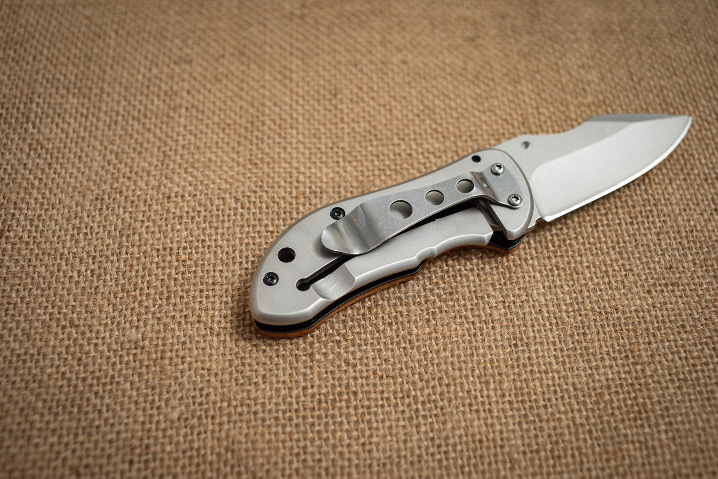 Compact Wood Handle Folding EDC Knife – 3Cr13 Steel Blade, Lightweight Pocket Utility Tool