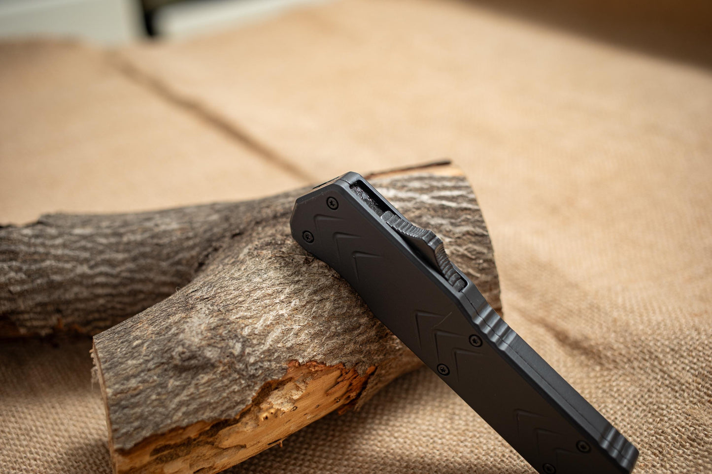 Premium Tactical EDC Knife – Fast Action, Razor Sharp 3Cr13 Steel, Durable Grip Handle