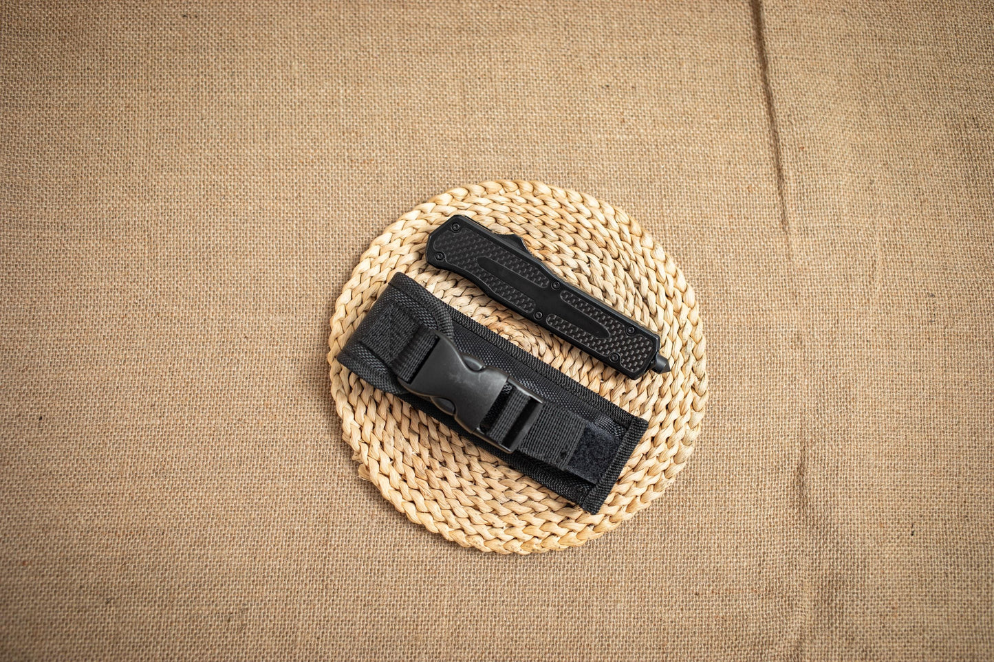 Premium Tactical EDC Knife – Carbon Fiber Handle, Razor Sharp 3Cr13 Steel, Fast Action Knife