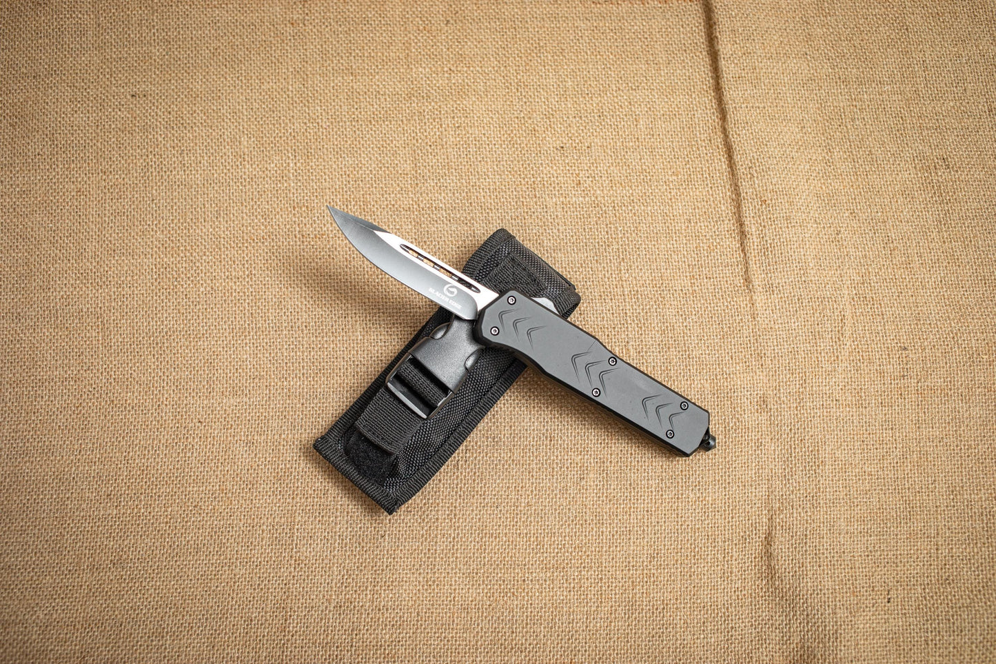 Premium Tactical EDC Knife – Fast Action, Razor Sharp 3Cr13 Steel, Durable Grip Handle