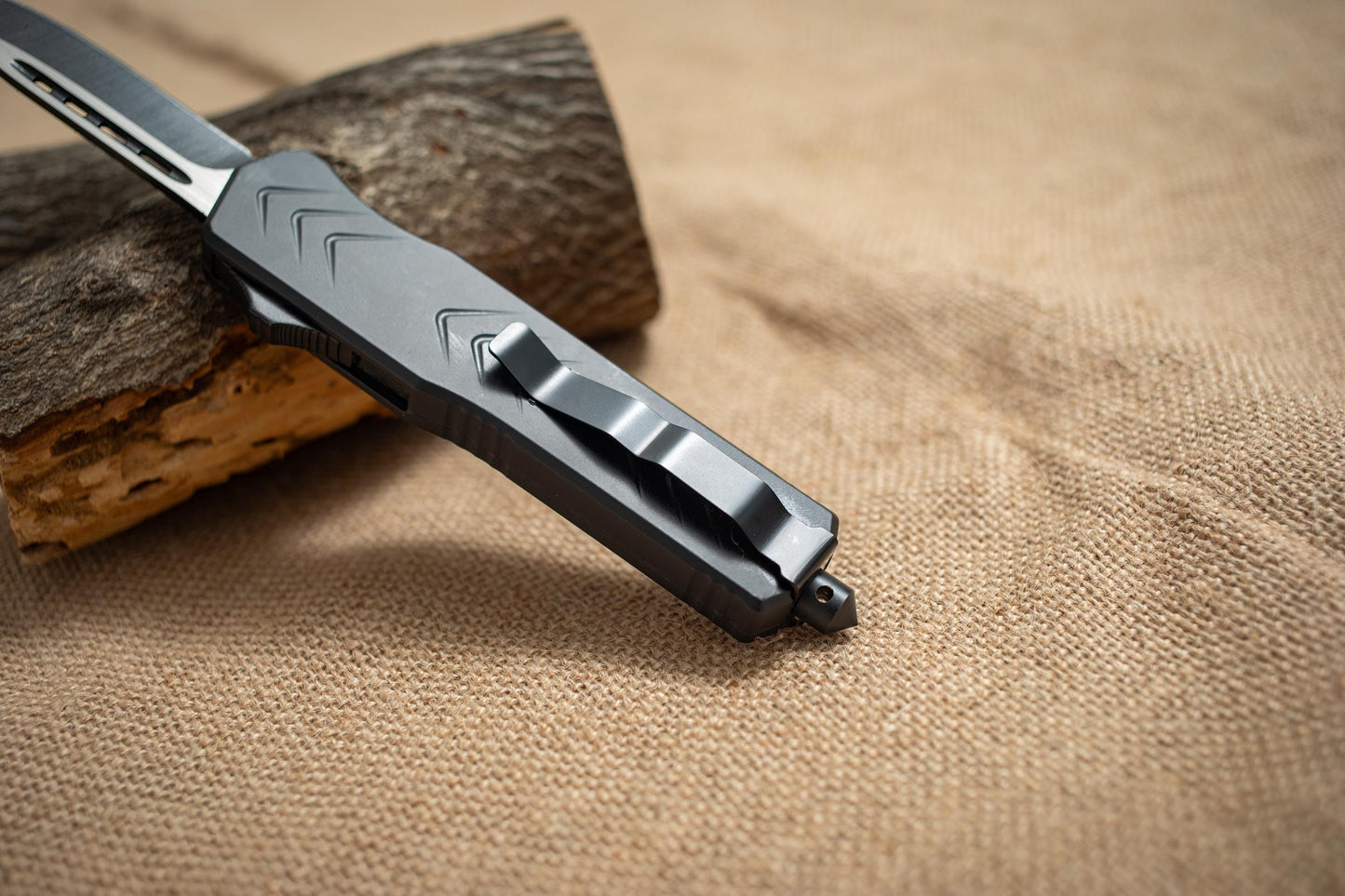 Premium Tactical EDC Knife – Fast Action, Razor Sharp 3Cr13 Steel, Durable Grip Handle