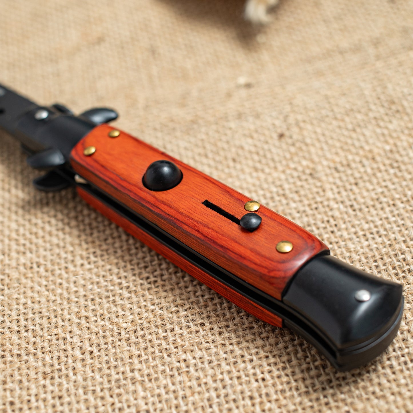 Black Blade Folding Knife – 3CR13 Steel, Wooden Handle, EDC Pocket Knife for Everyday Carry